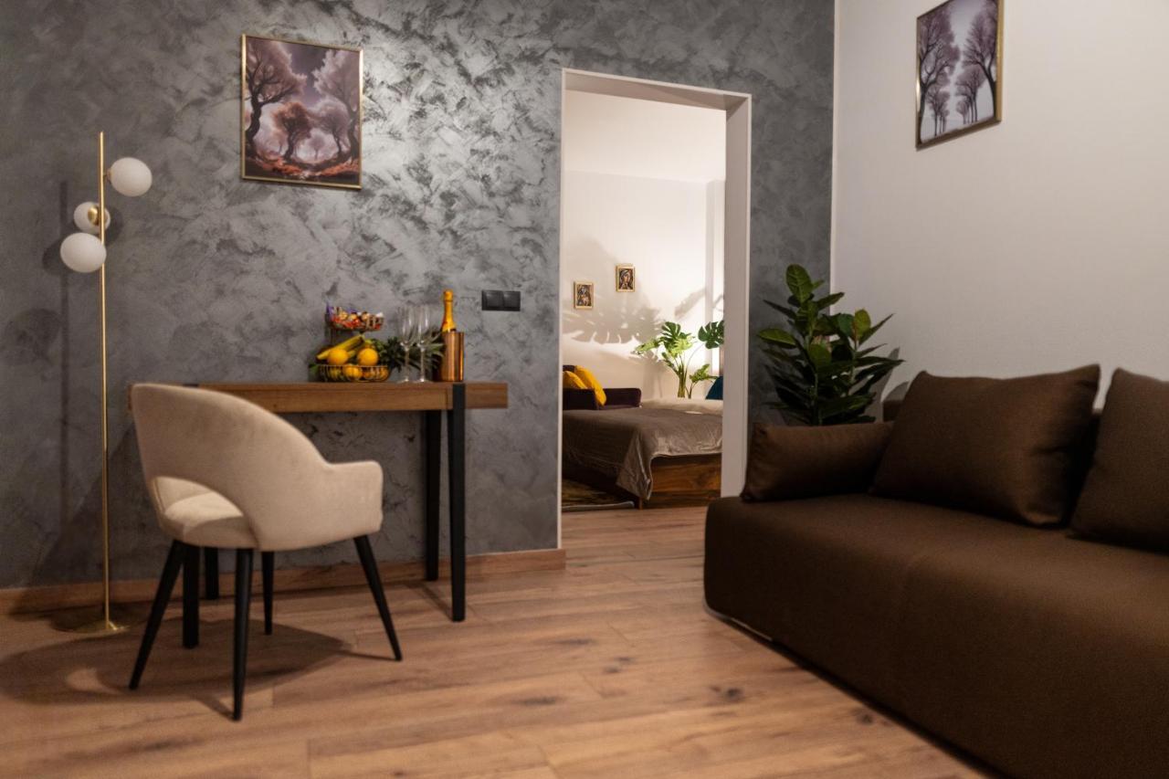 Boutique 17B Apart otel Sibiu Dış mekan fotoğraf