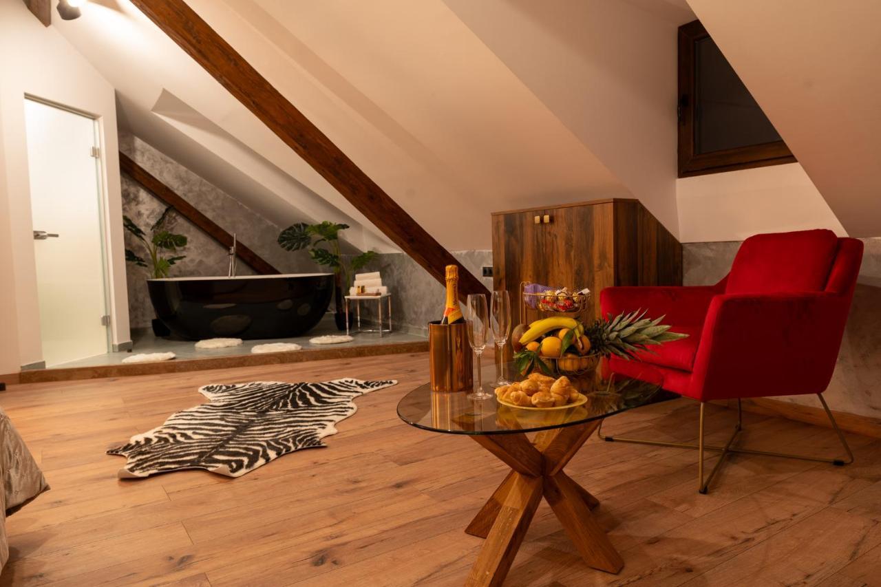 Boutique 17B Apart otel Sibiu Dış mekan fotoğraf