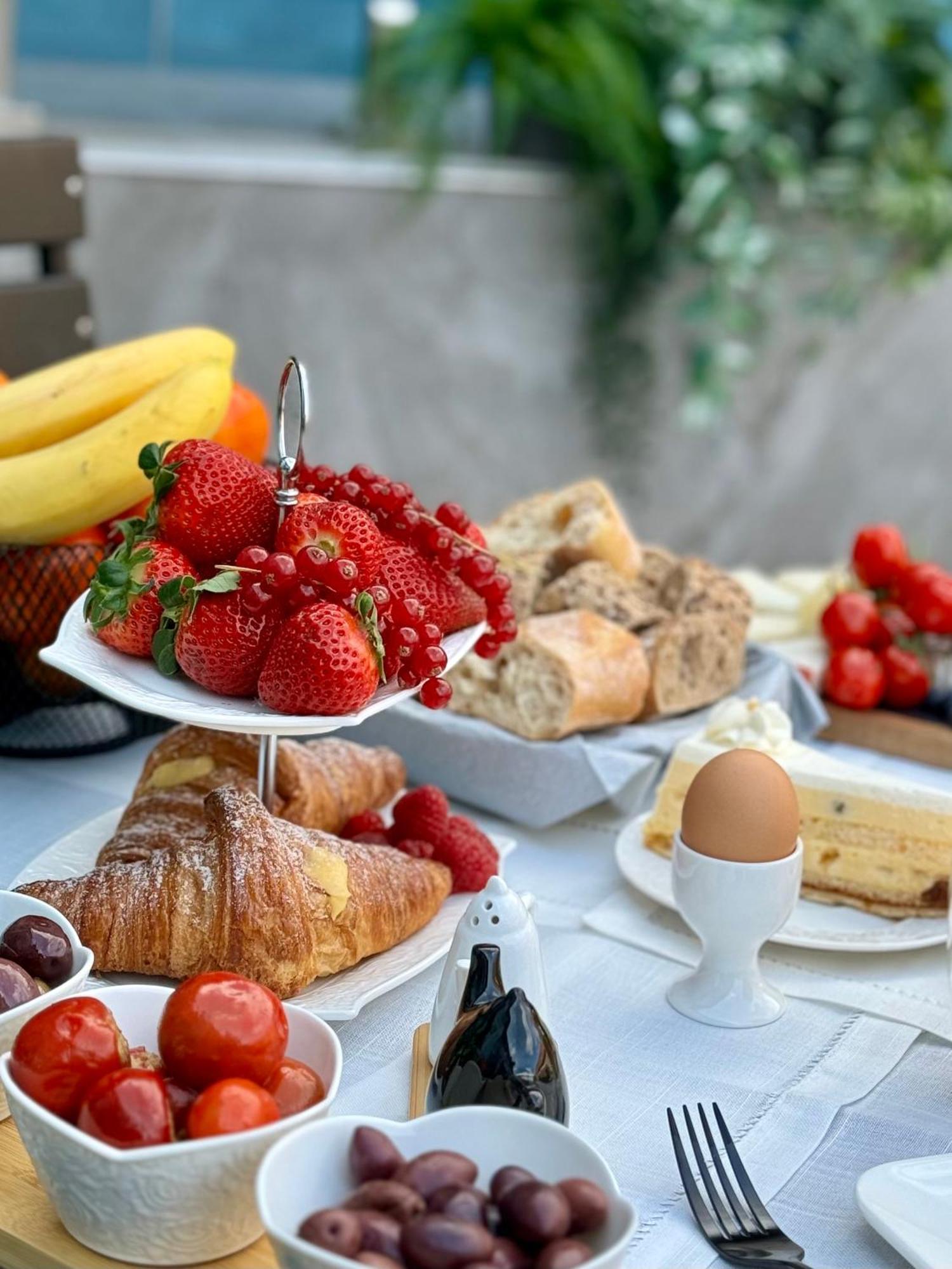 Boutique 17B Apart otel Sibiu Dış mekan fotoğraf
