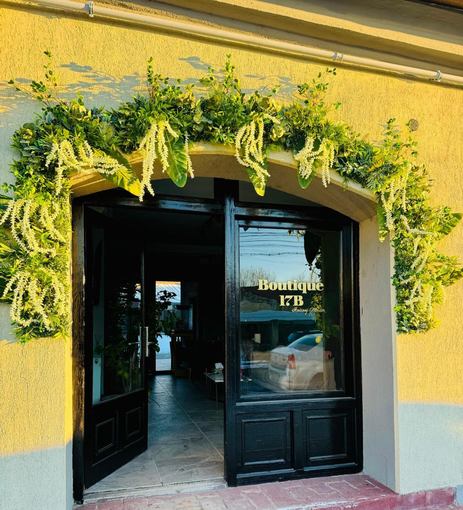 Boutique 17B Apart otel Sibiu Dış mekan fotoğraf