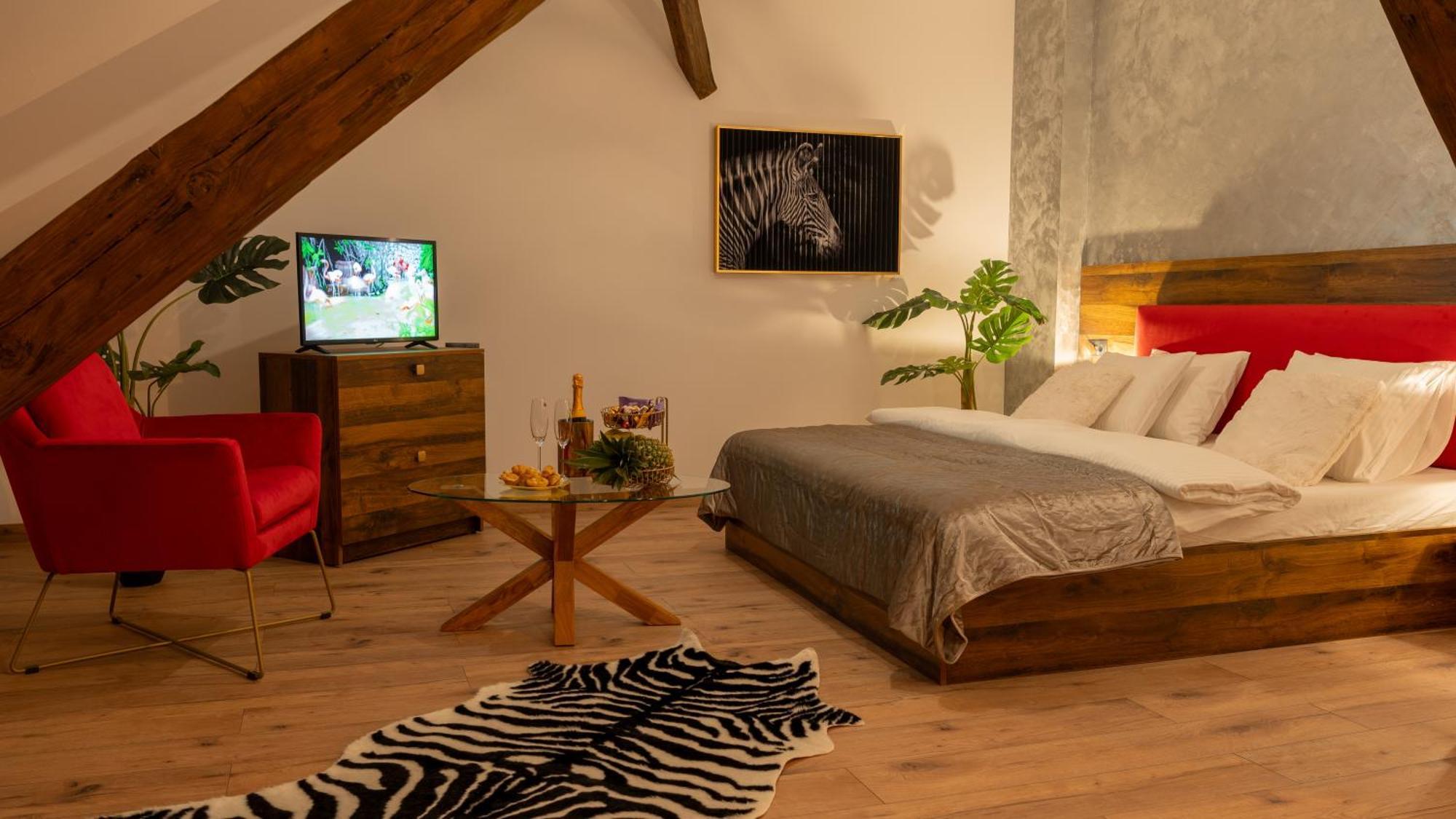 Boutique 17B Apart otel Sibiu Dış mekan fotoğraf
