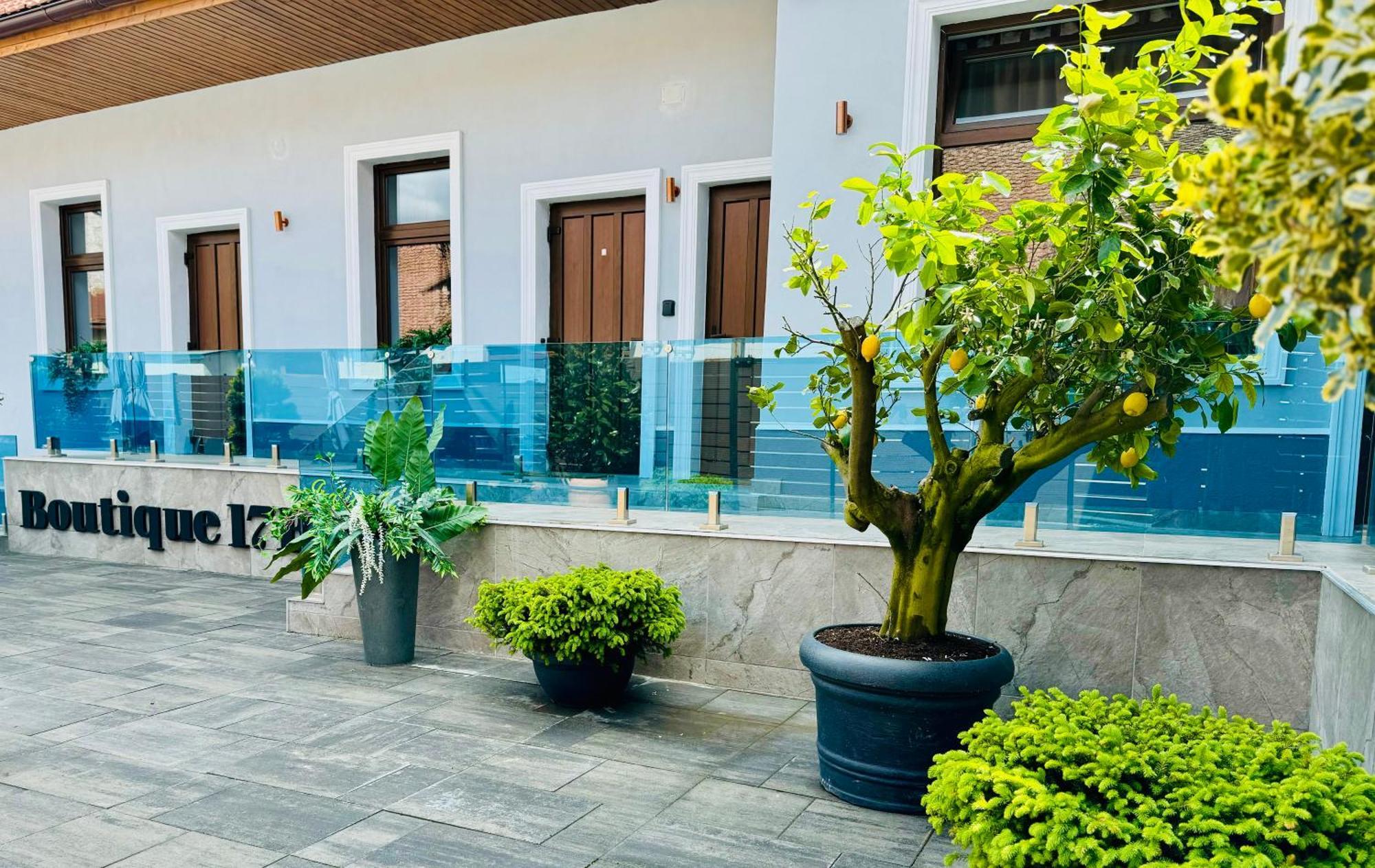 Boutique 17B Apart otel Sibiu Dış mekan fotoğraf